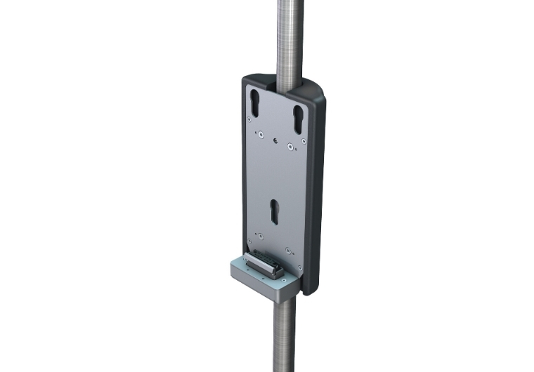 Picture validator - retaining plate